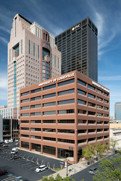 515 W Market St, Louisville, KY en alquiler - Foto del edificio - Imagen 1 de 21