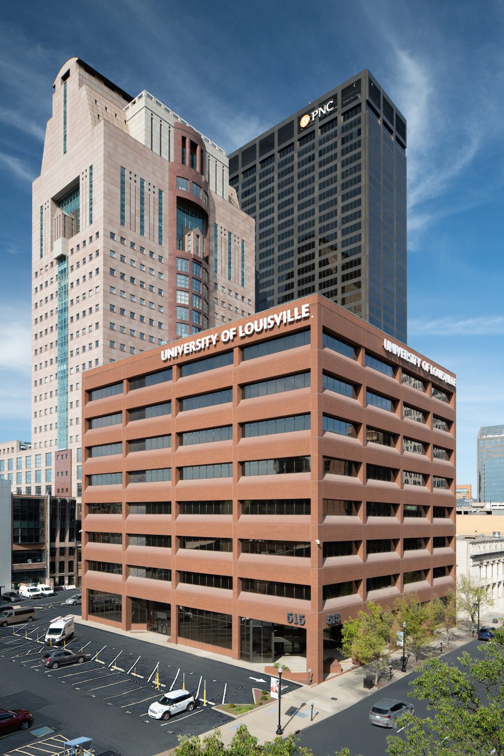 515 W Market St, Louisville, KY en alquiler Foto del edificio- Imagen 1 de 22