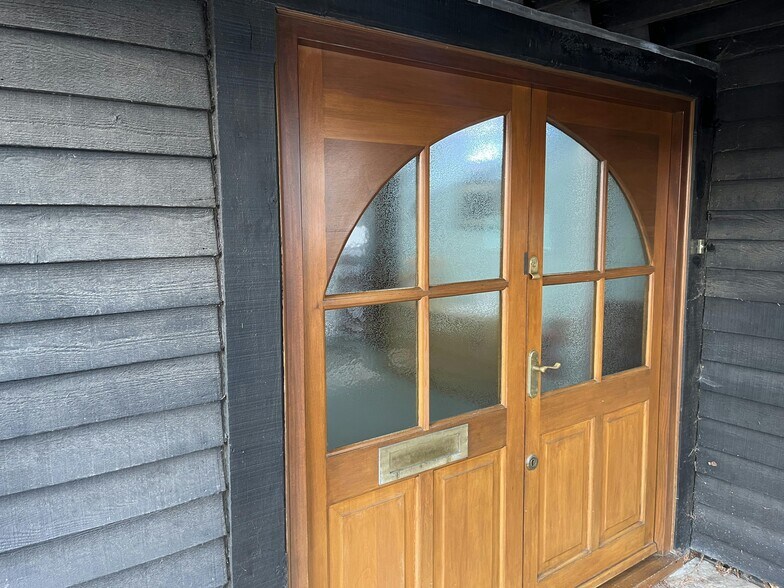 Church Rd, Penn en alquiler - Foto del edificio - Imagen 3 de 6