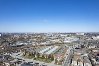 250 Bowie Ave, Toronto, ON - VISTA AÉREA  vista de mapa