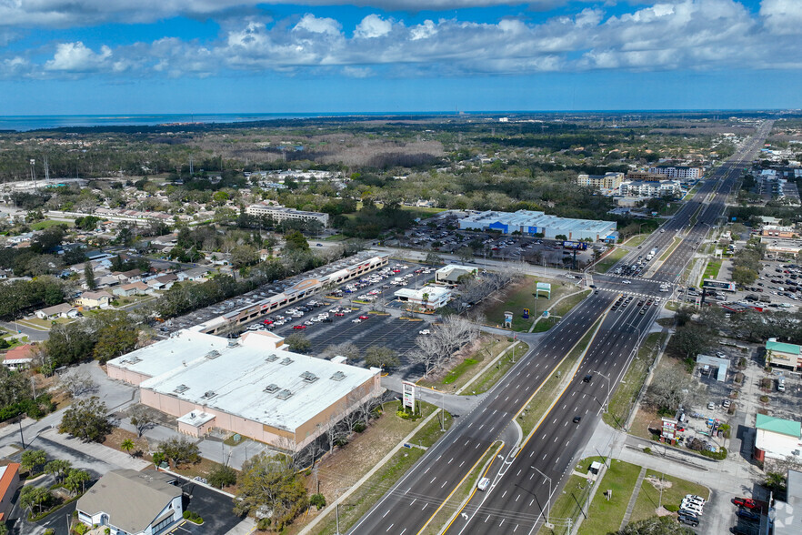 35168 US Highway 19 N, Palm Harbor, FL en alquiler - Foto del edificio - Imagen 1 de 7