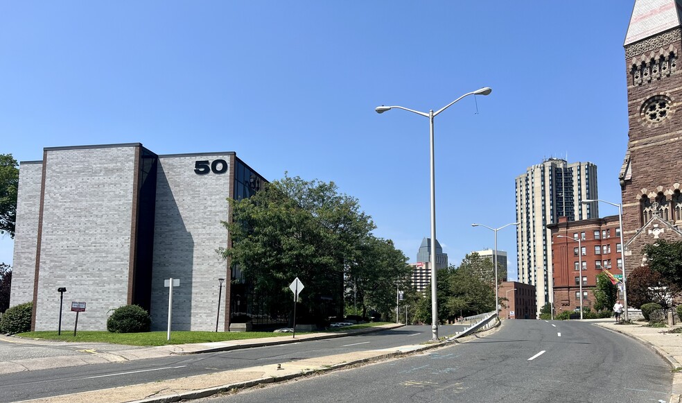 50 Maple St, Springfield, MA en alquiler - Foto del edificio - Imagen 2 de 26