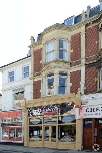 Osborne Rd, Southsea en alquiler - Foto del edificio - Imagen 2 de 3