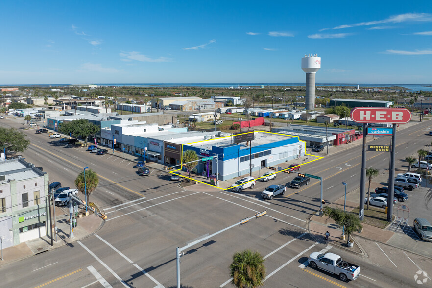 361 S Commercial St, Aransas Pass, TX en venta - Foto del edificio - Imagen 1 de 11