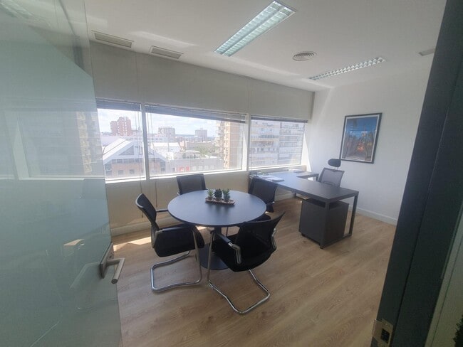 Más detalles de Oficina en alquiler