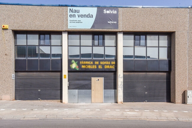 Más detalles de Carrer de Pedraforca, 55, Sant Fruitós de Bages - Nave en venta