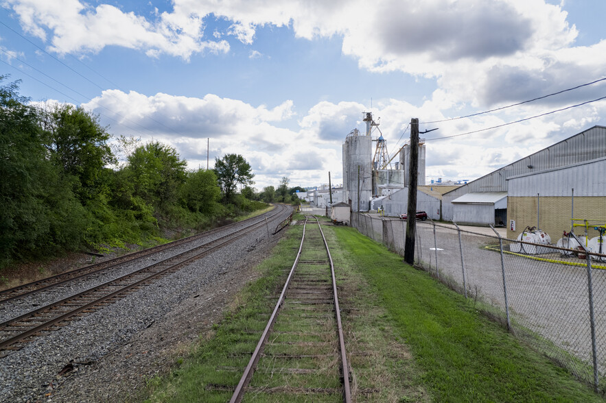 150 Pottery Street, Perrysville, OH en alquiler - Foto del edificio - Imagen 2 de 11