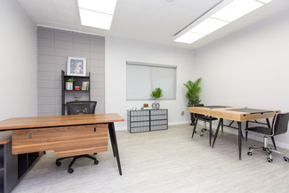 Más detalles para 1303 W Valencia Dr, Fullerton, CA - Coworking en alquiler