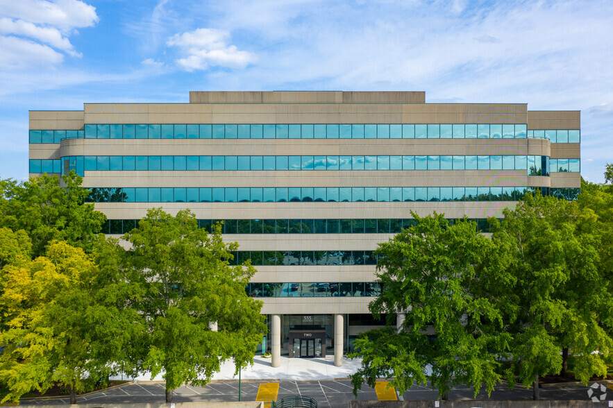 555 Marriott Dr, Nashville, TN en alquiler - Foto del edificio - Imagen 3 de 3