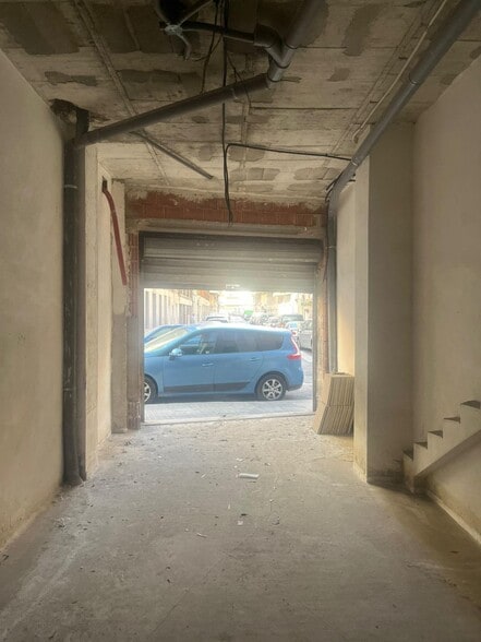 Local en Elche, Alicante en venta - Foto del interior - Imagen 1 de 6