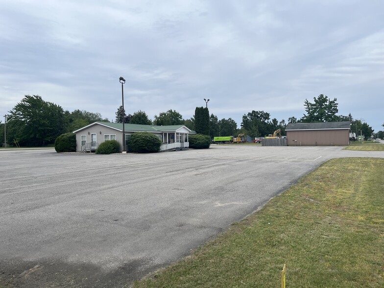 810 N Birch St, Kalkaska, MI en venta - Foto del edificio - Imagen 3 de 30