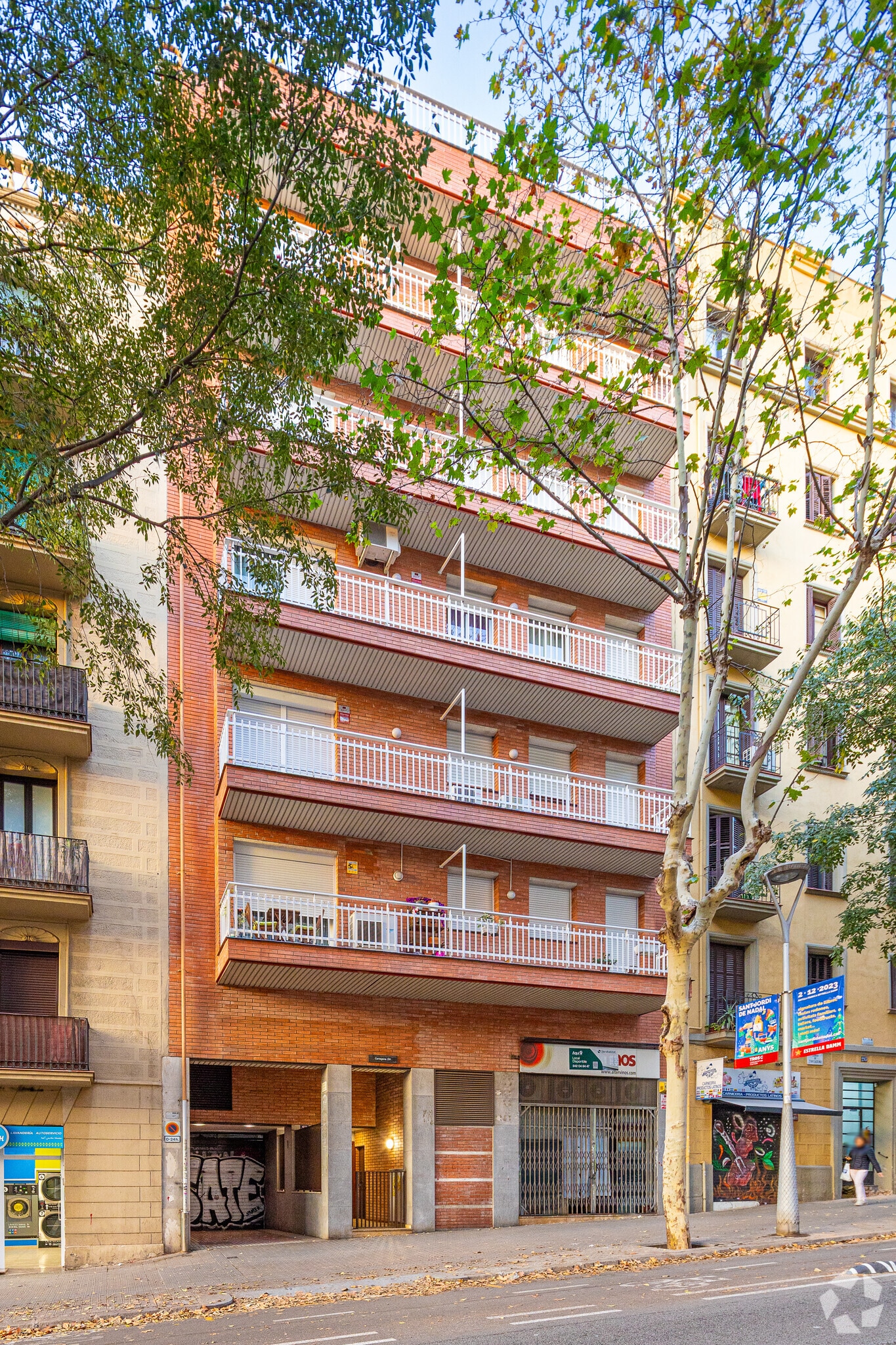 Edificio residencial en Barcelona, Barcelona en venta Foto principal- Imagen 1 de 2