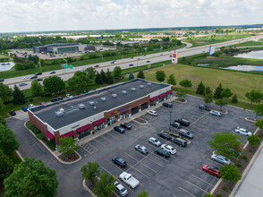 1852-1866 Towne Centre Dr, North Aurora, IL en alquiler Foto del edificio- Imagen 2 de 20