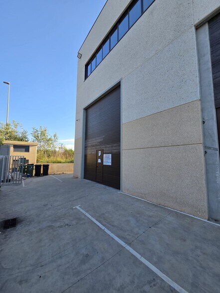 Nave en Rubí, Barcelona en venta - Foto del edificio - Imagen 2 de 23