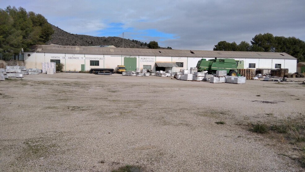 Nave en Calasparra, Murcia en alquiler - Foto del edificio - Imagen 1 de 3
