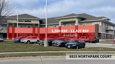 8825-8843 Northpark Dr, Johnston, IA en alquiler Foto del edificio- Imagen 1 de 2