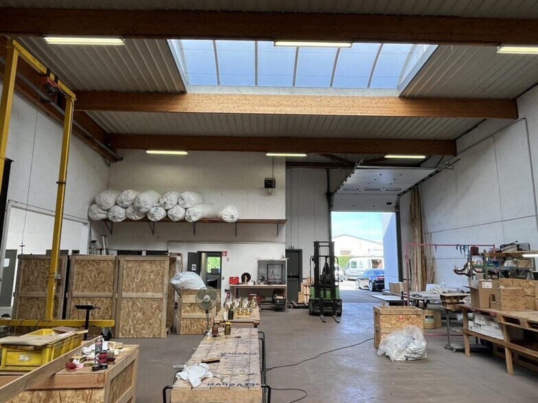 Flex en Décines-Charpieu en alquiler - Foto del interior - Imagen 3 de 7