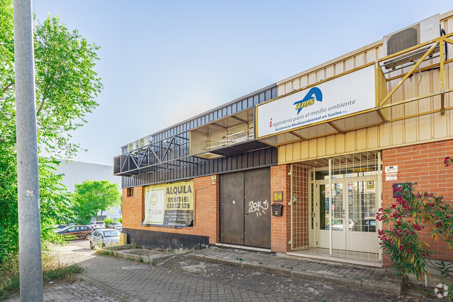 Calle Herrerías, 24, Tres Cantos, Madrid en alquiler - Foto del edificio - Imagen 3 de 3