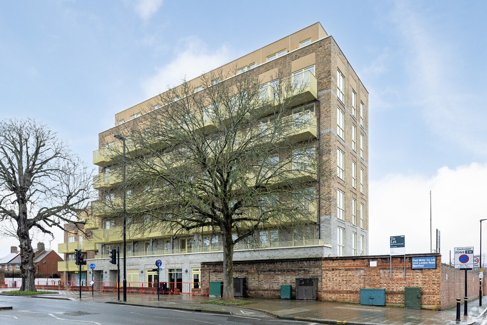 Local en 50-52 London Rd, Brentford en alquiler Foto principal- Imagen 1 de 5