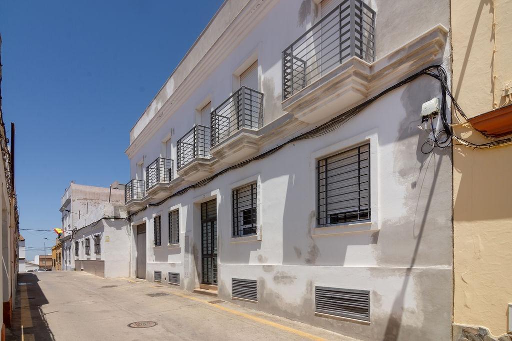 Edificio residencial en Chiclana de la Frontera, Cádiz en venta Foto del edificio- Imagen 1 de 2