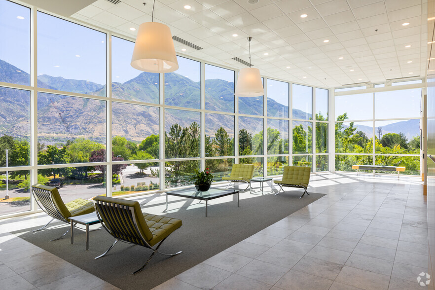 1712 S East Bay Blvd, Provo, UT en alquiler - Foto del edificio - Imagen 1 de 9