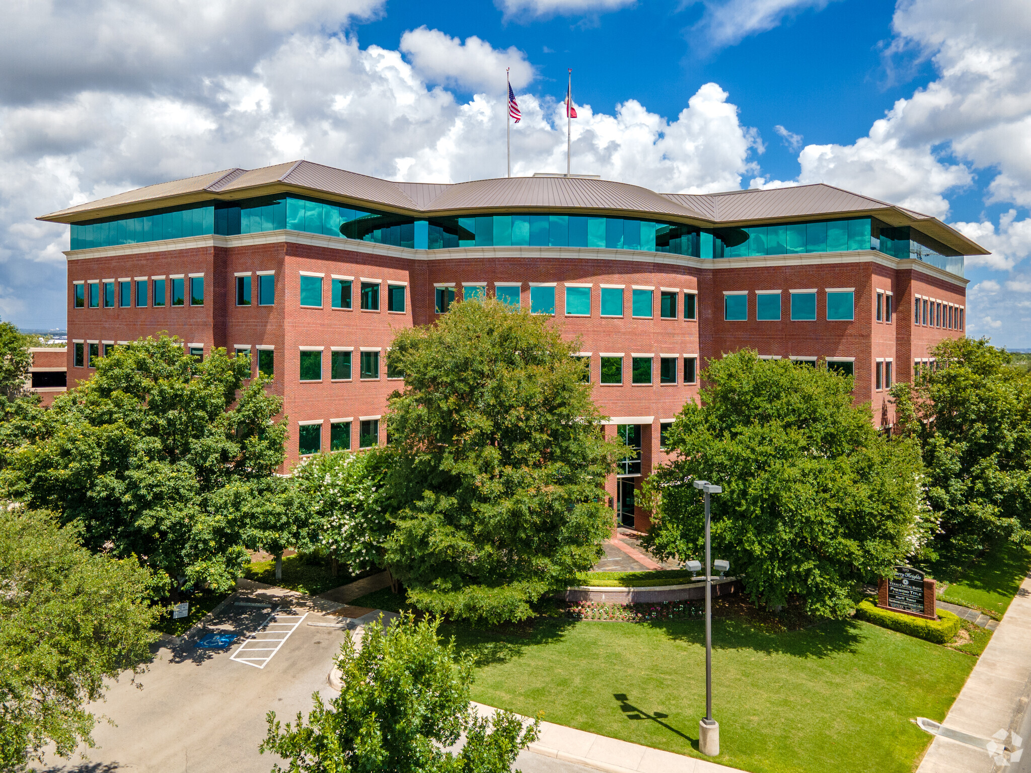 7373 N Broadway St, San Antonio, TX en alquiler Foto del edificio- Imagen 1 de 9