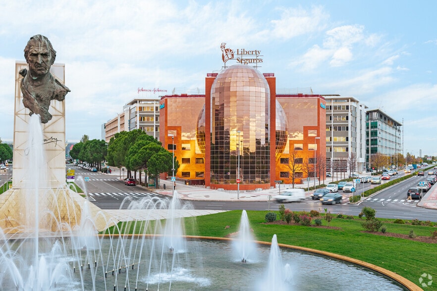 Paseo de las Doce Estrellas, 4, Madrid, Madrid en alquiler - Foto del edificio - Imagen 3 de 70