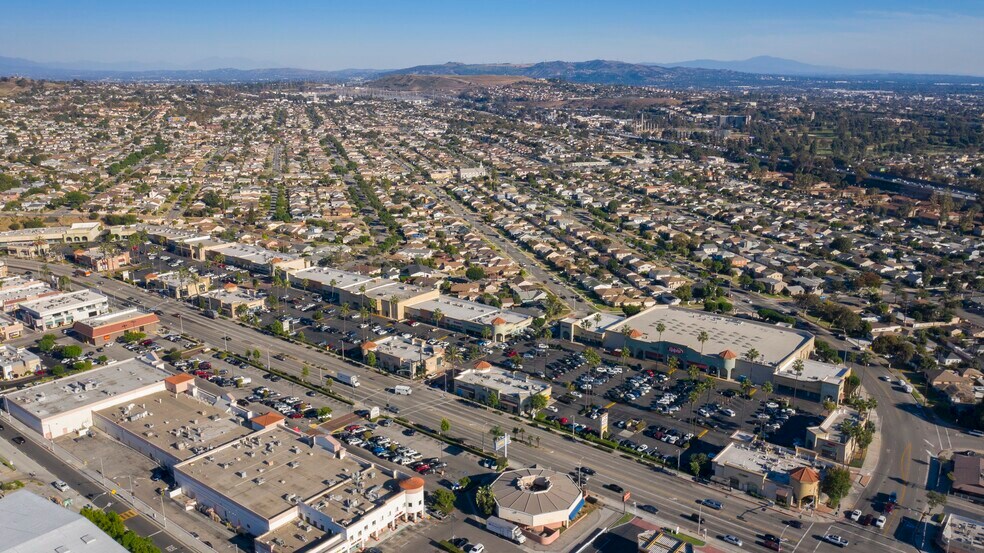 2000-2276 S Atlantic Blvd, Monterey Park, CA en alquiler - Foto del edificio - Imagen 2 de 9
