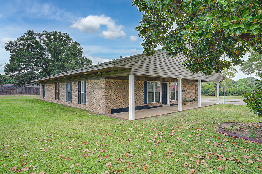 1015 E 35th St, Texarkana, AR en venta - Foto del edificio - Imagen 1 de 35