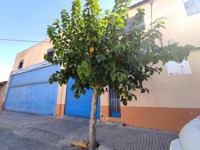Nave en Alicante, Alicante en venta - Foto del edificio - Imagen 2 de 3