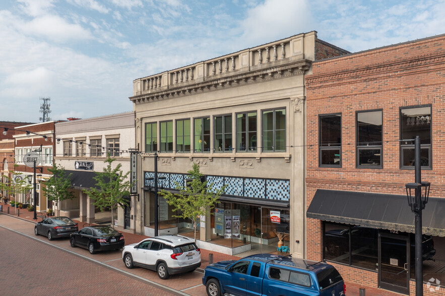 104 Trade St, Greer, SC en alquiler - Foto del edificio - Imagen 3 de 11