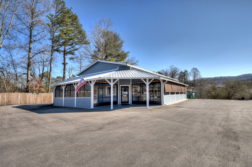 2414 E First St, Blue Ridge, GA en venta - Foto principal - Imagen 1 de 37