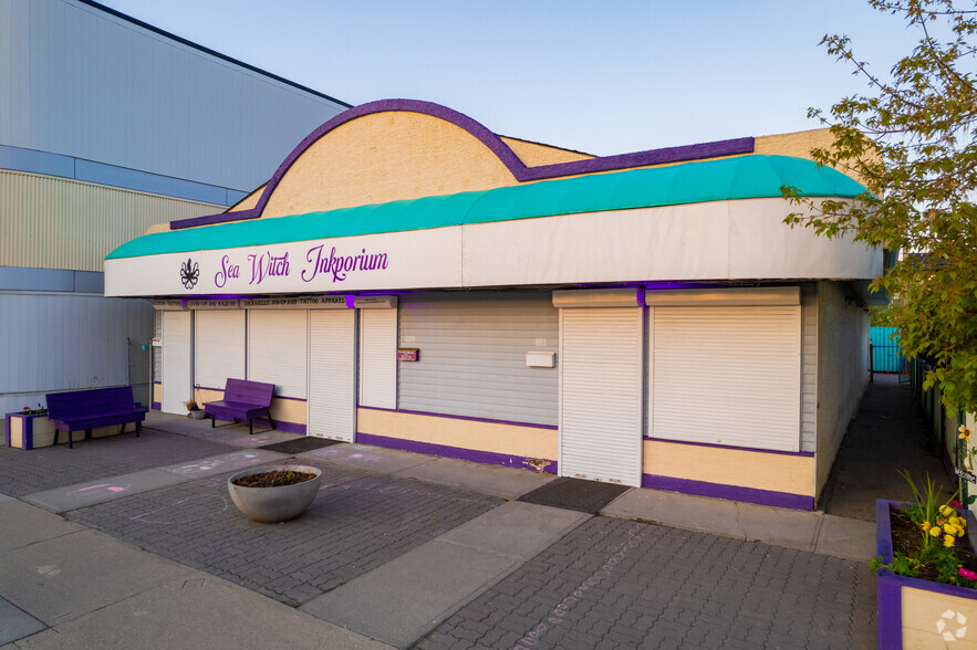 6507-6511 Bowness Rd NW, Calgary, AB en alquiler - Foto del edificio - Imagen 2 de 9