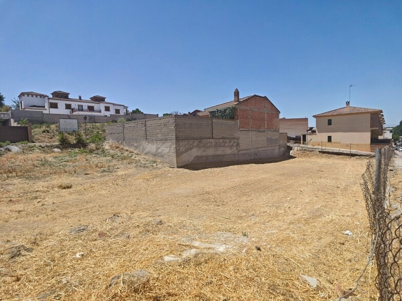 Calle Isaac Newton, 01, Láchar, Granada en venta - Foto del edificio - Imagen 2 de 10