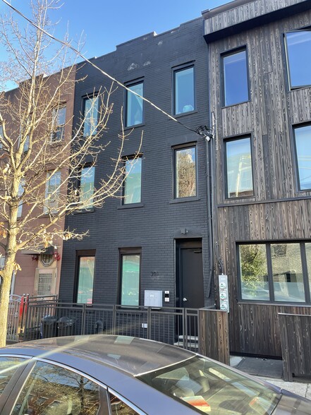 Red Hook Four Building Multifamily cartera de 4 inmuebles en venta en LoopNet.es - Foto del edificio - Imagen 3 de 5