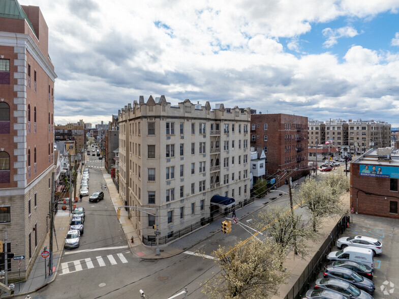 151 Sip Ave, Jersey City, NJ en venta - Foto principal - Imagen 1 de 26