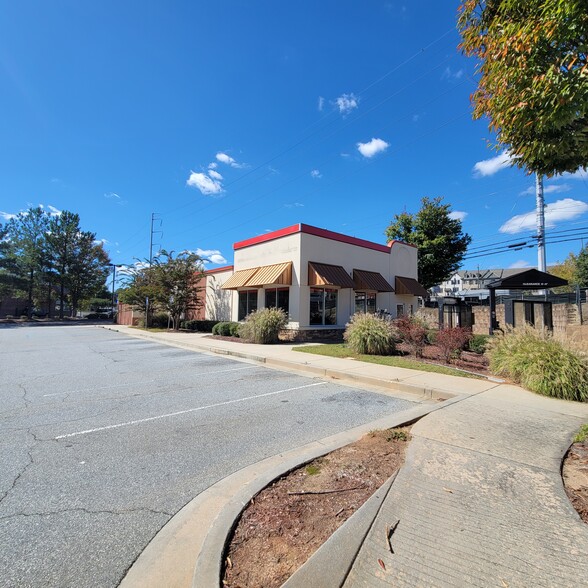 3983 Buford Hwy, Atlanta, GA en alquiler - Foto del edificio - Imagen 3 de 12