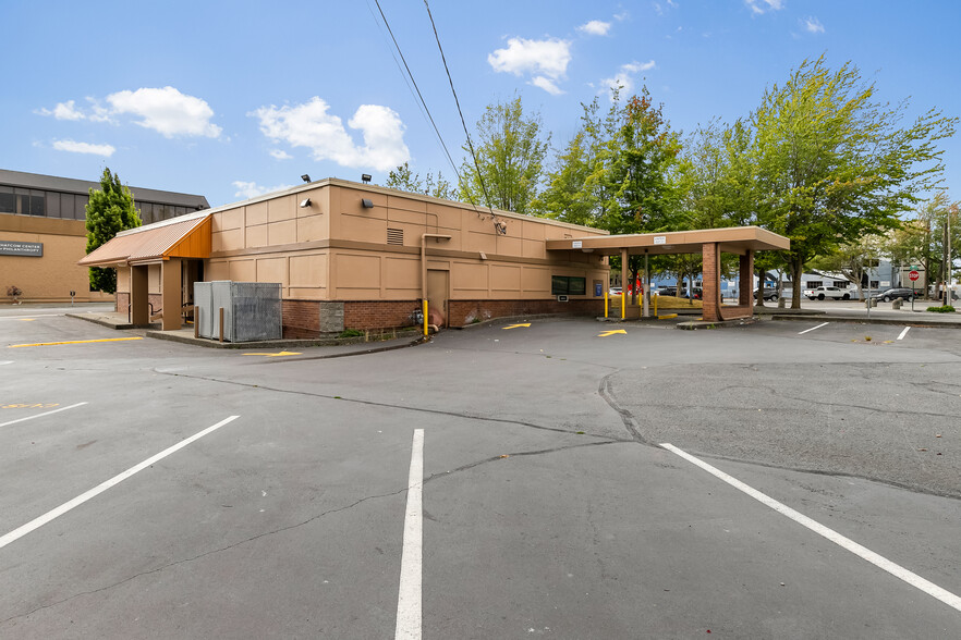 1501 Cornwall Ave, Bellingham, WA en venta - Foto del edificio - Imagen 2 de 44