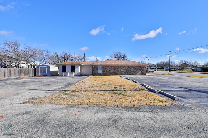 2810 S 27th St, Abilene, TX en venta - Foto del edificio - Imagen 3 de 40