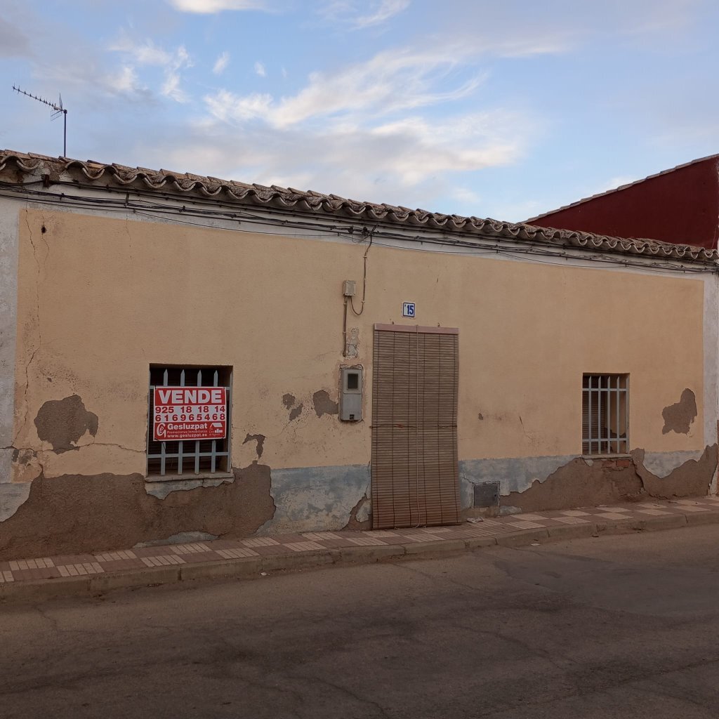 Edificio residencial en La Villa de Don Fadrique, Toledo en venta Foto principal- Imagen 1 de 2