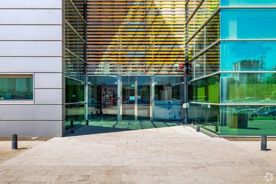 Carrer de la Garrotxa, 2, El Prat de Llobregat, Barcelona en alquiler - Foto del edificio - Imagen 3 de 4