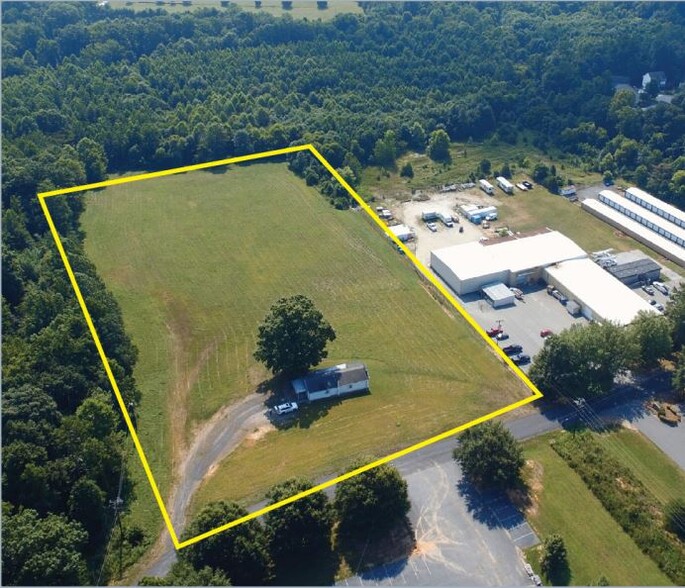 6010B Gun Club Rd, Winston-Salem, NC en venta - Foto del edificio - Imagen 2 de 3