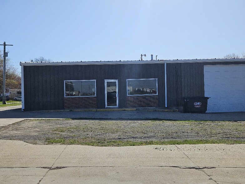 1300 W Saunders St, Mount Pleasant, IA en alquiler - Foto del edificio - Imagen 2 de 30