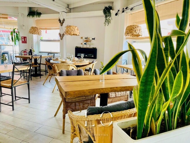 Más detalles de Calle Santa Ana, 20, Majadahonda - Local en alquiler