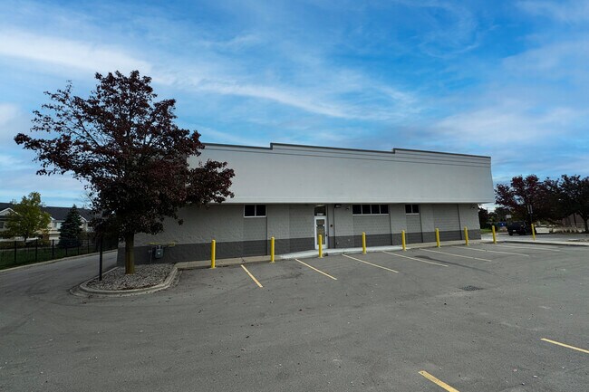 Más detalles de 6 Medical/Retail Conversion Opps & Land – en venta