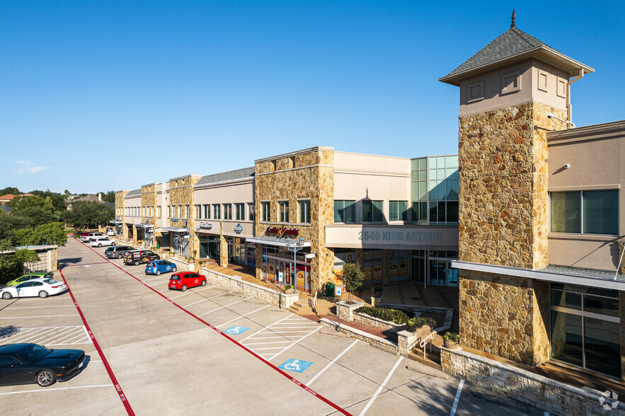 2540 King Arthur Blvd, Lewisville, TX en alquiler - Foto del edificio - Imagen 1 de 49