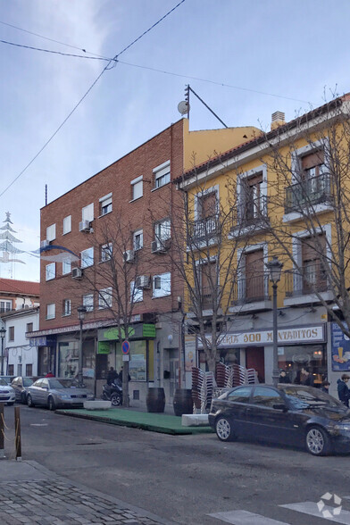 Calle Carretas, 20, Villaviciosa de Odón, Madrid en venta - Foto del edificio - Imagen 2 de 3