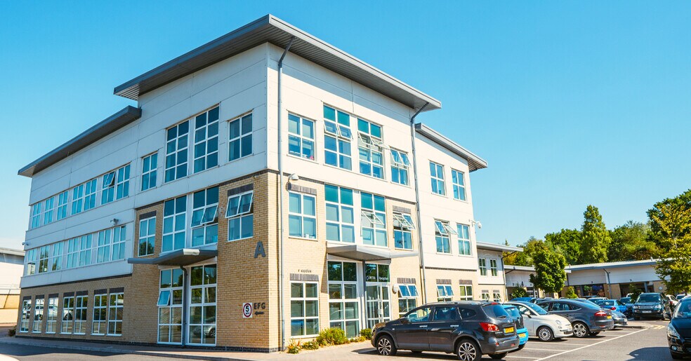 Holyrood Close, Poole en alquiler - Foto del edificio - Imagen 1 de 7