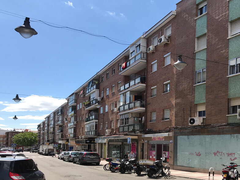 Calle Constitución, 39, Alcobendas, Madrid en venta - Foto del edificio - Imagen 2 de 3