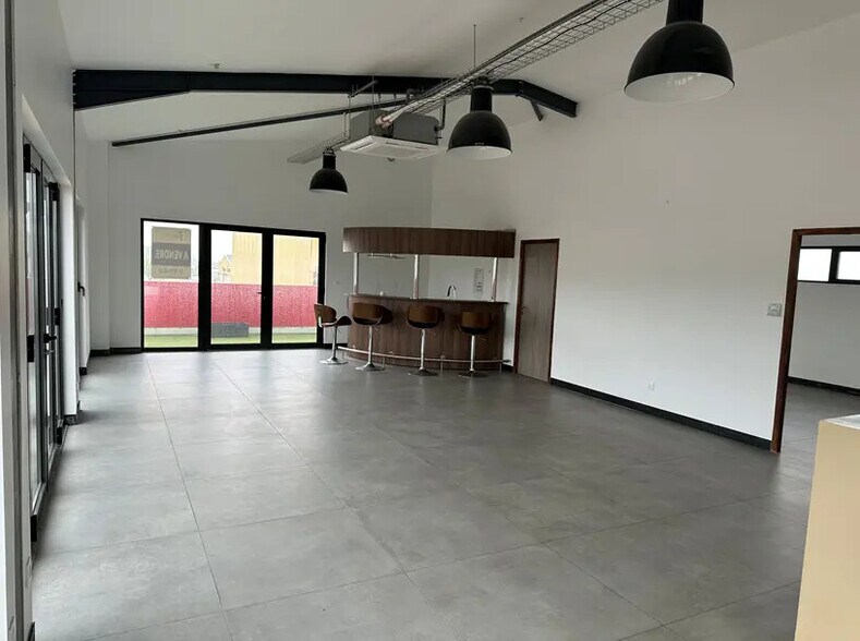 Oficina en Heyrieux en venta - Foto del interior - Imagen 2 de 4